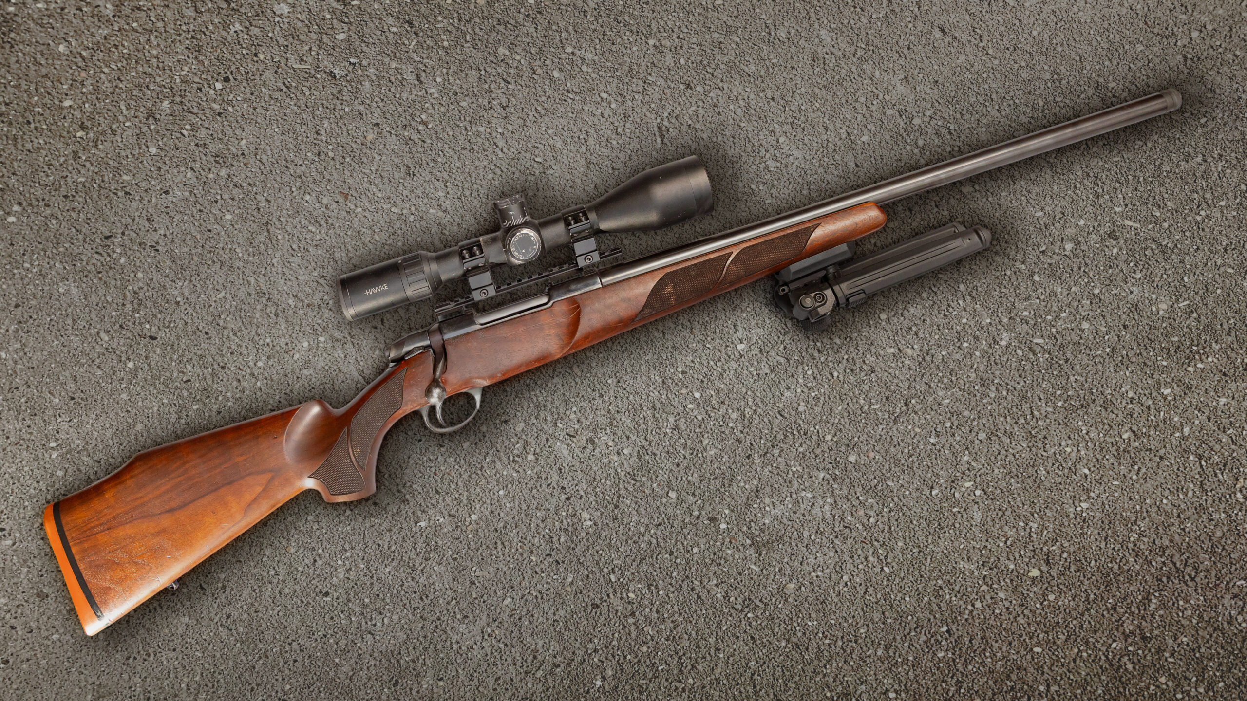 Sako 75 Varmint - Hawke Vantage 4-16x